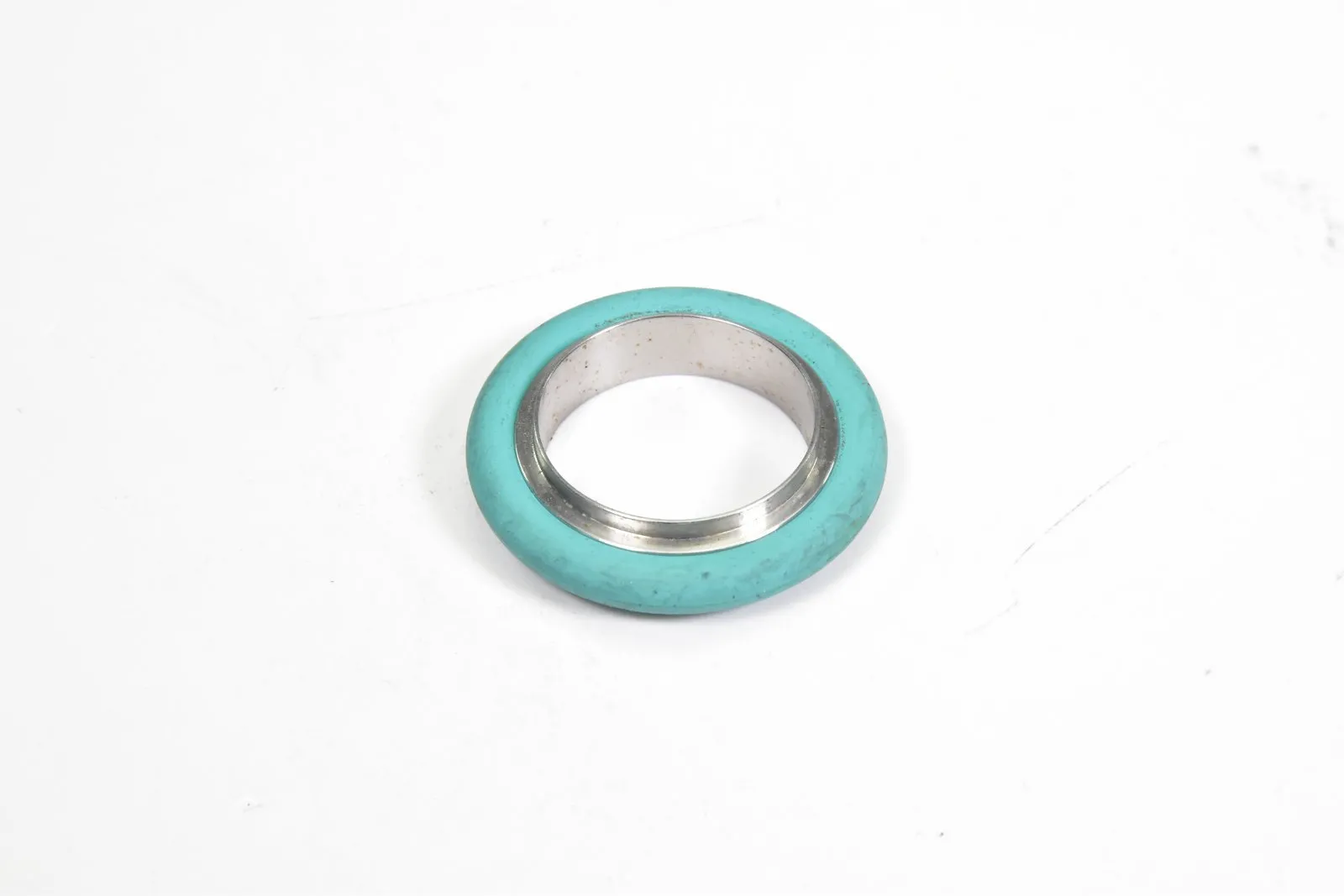 DN 25 ISO-KF, Zentrierring mit O-Ring, Edelstahl, grün/hell
