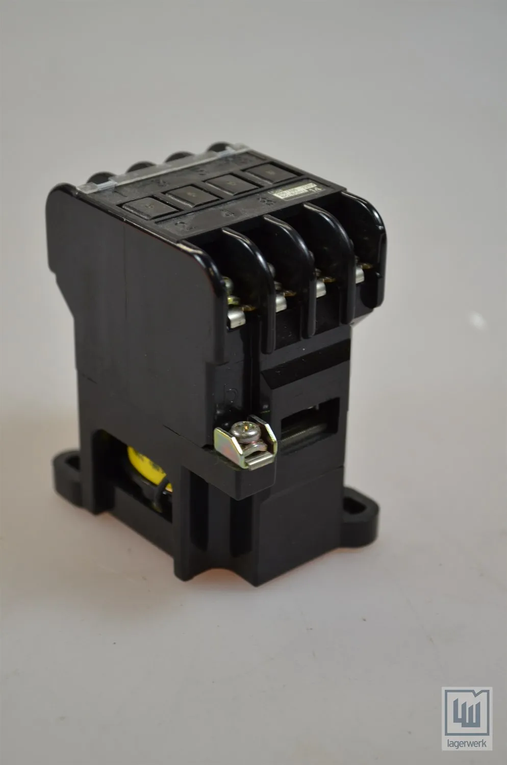 FUJIELECTRIC SRCa 3631-0(4a) / SRCa3631-0(4a), Schütz